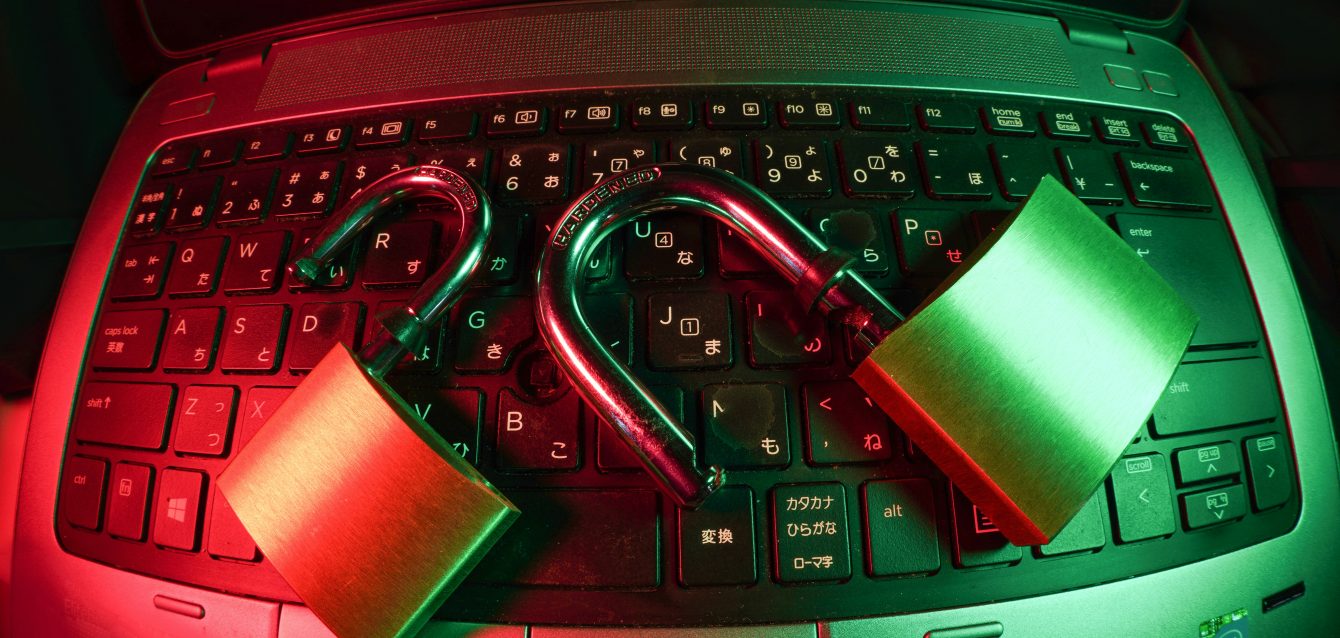 lock laptop